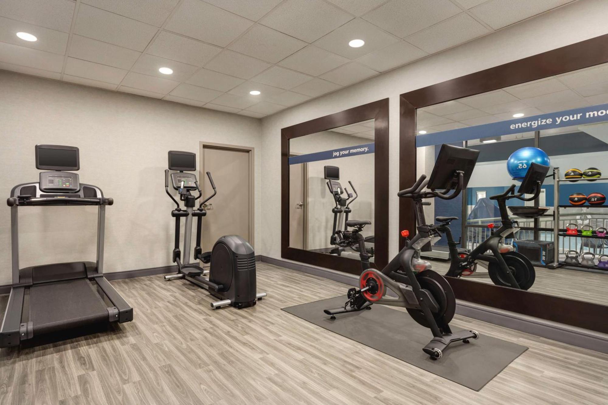 Hampton Inn Waynesboro/Stuarts Draft Fishersville Ngoại thất bức ảnh